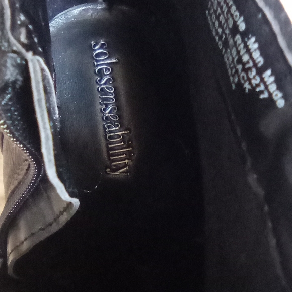 Soul sensibility. Stylish black boots. Size 8 and 1/2 medium. Never been worn. - Picture 8 of 10